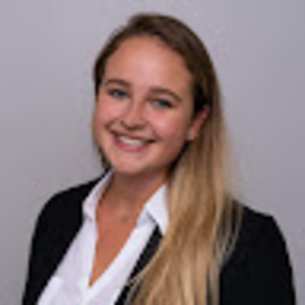 Meet your Posher, Nicole